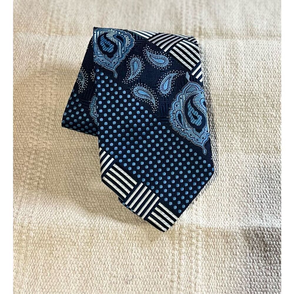 Montgomery Wards Vintage Tie